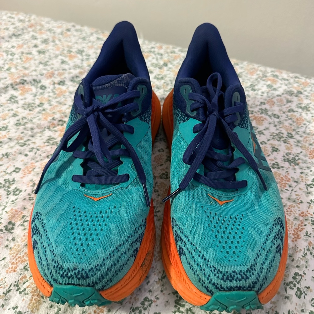 Hoka Challenger 7 Trail Shoes